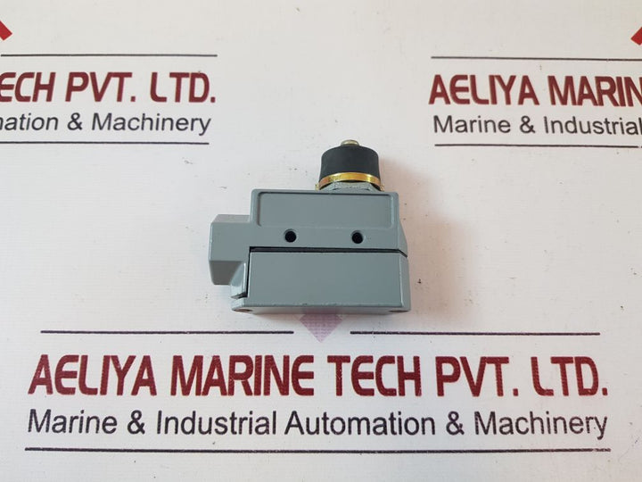 Mcgill 1502-0100 Snap/Limit Switch

