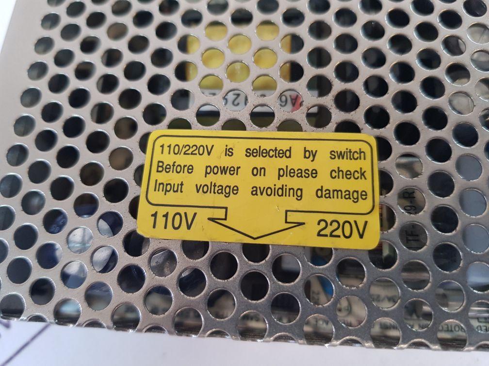 Mean Well S-35Gd-r2 Power Supply 110/220V