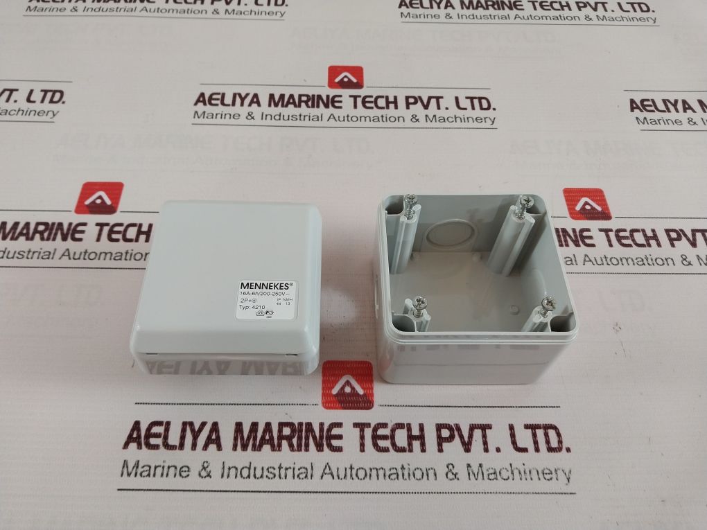 Mennekes 4210
