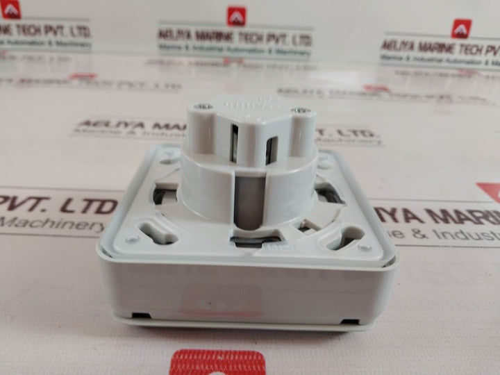 Mennekes 4210 Ip 44 Nmh 13 Wall Mount 3P Socket 16A-6H 200-250V