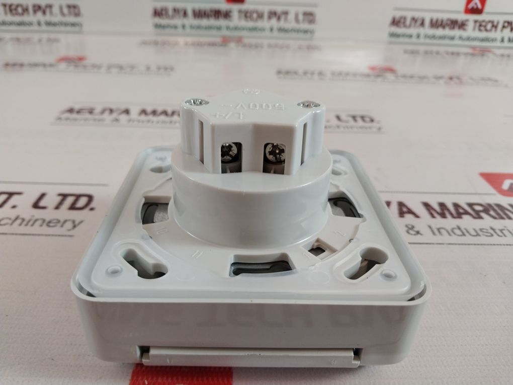Mennekes 4210 Ip 44 Nmh 13 Wall Mount 3P Socket 16A-6H 200-250V