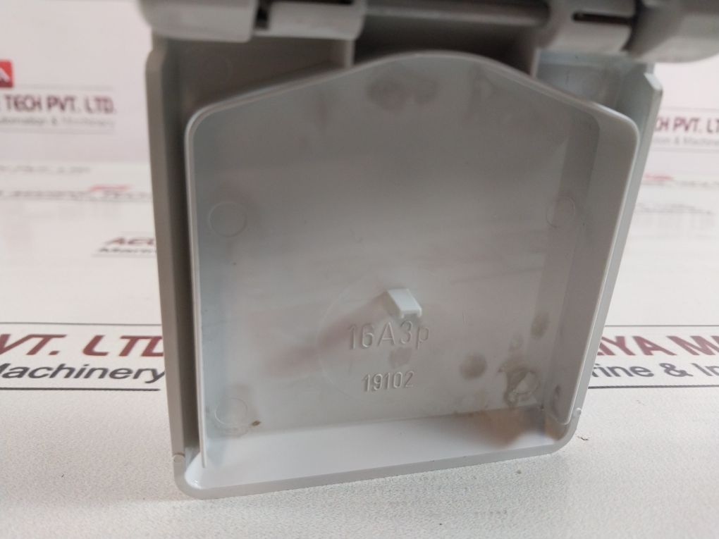 Mennekes 4210 500V~