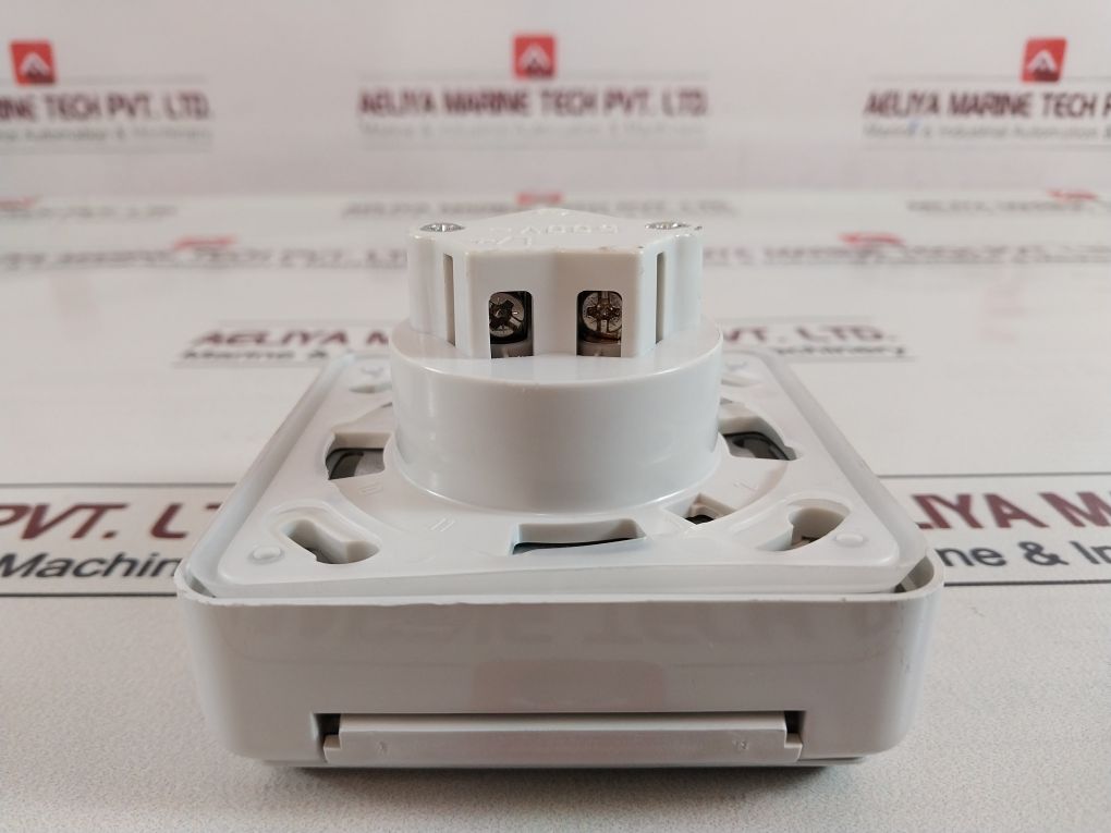 Mennekes 4210 500V~