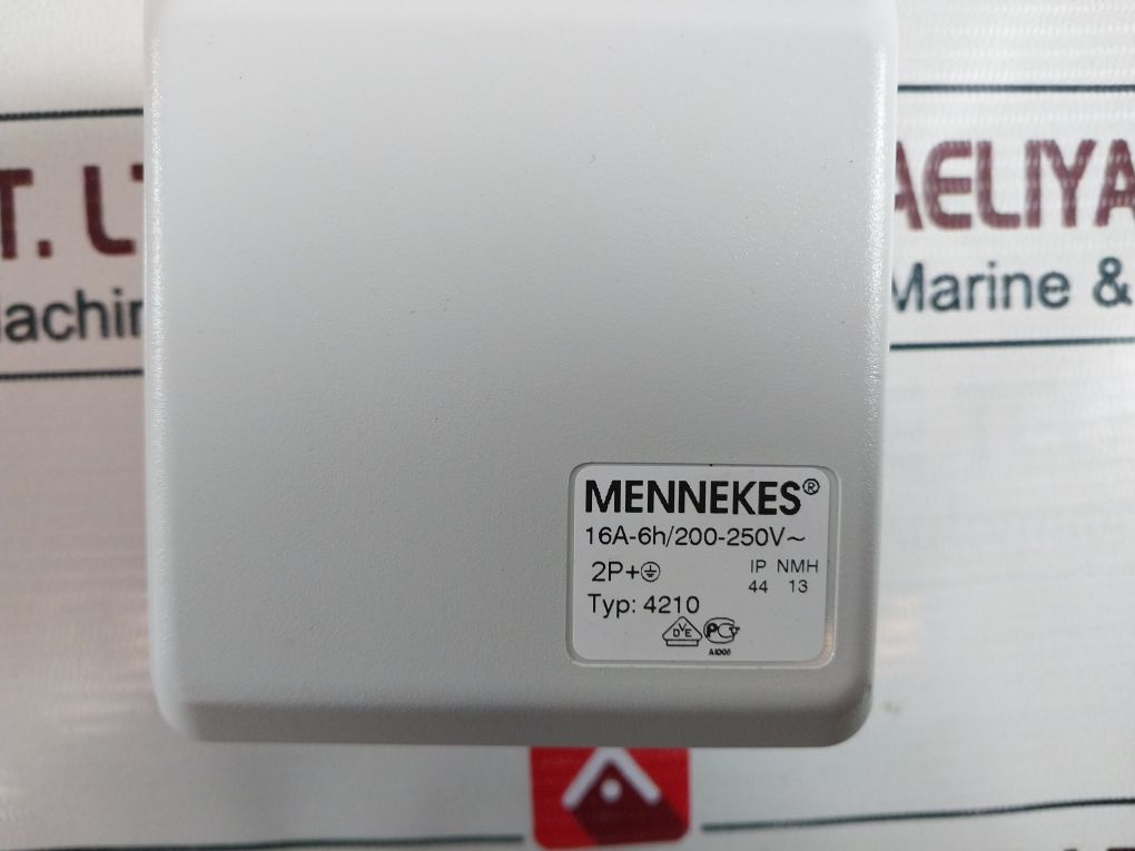 Mennekes 4210 250V~
