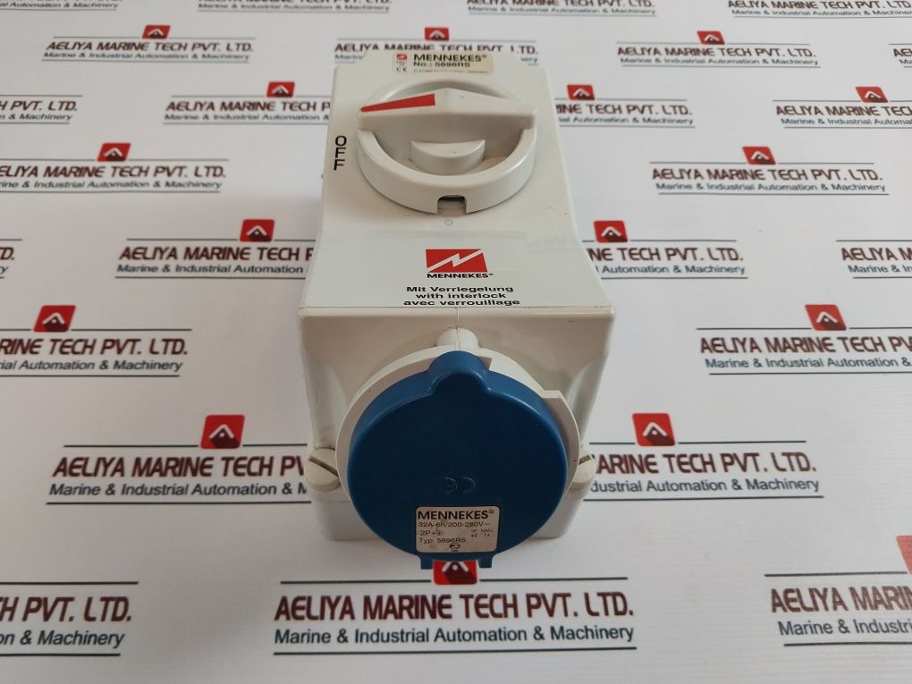 Mennekes 5696Rs Switchable With Interlock Ip44 32A 200-250V Ac