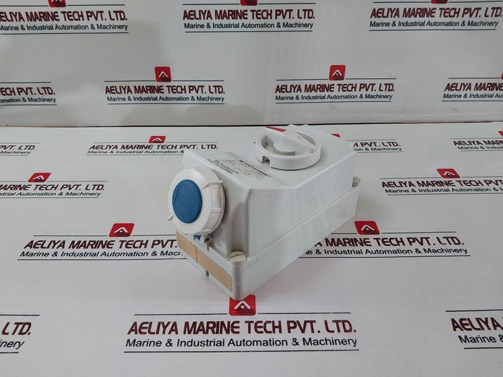 Mennekes 7012Rs Switchable Industrial Interlock Socket