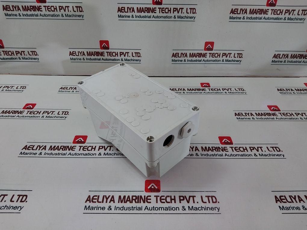 Mennekes 7012Rs Switchable Industrial Interlock Socket