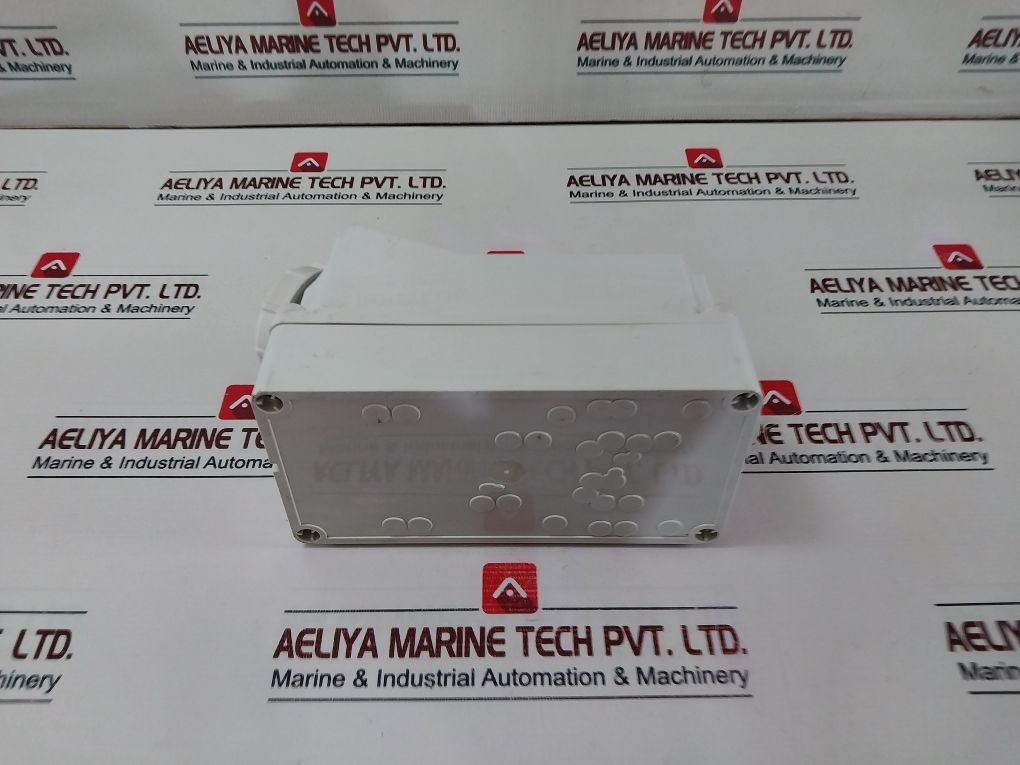 Mennekes 7012Rs Switchable Industrial Interlock Socket