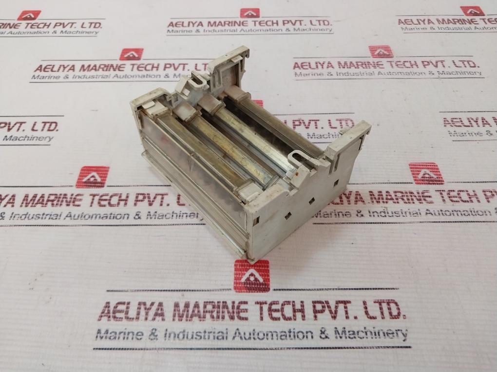 Merlin Gerin 13512 Distribution Board 125A 500V