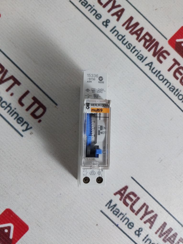 Merlin Gerin 15336-10T50 Multi9 Time Switch 230-240V 50/60Hz