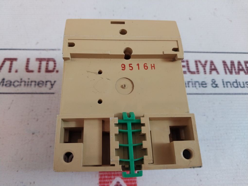 Merlin Gerin 15365 Time Switch 16(2)A 250V~