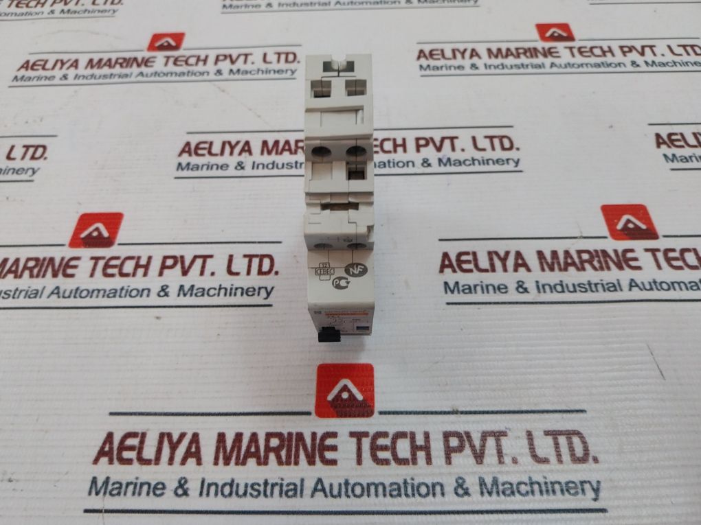 Merlin Gerin 15500 Relay 230-240Vac/110Vdc