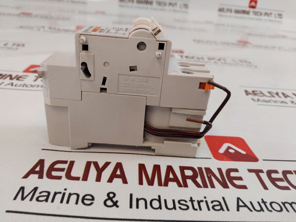 Merlin Gerin 26581 Miniature Circuit Breaker