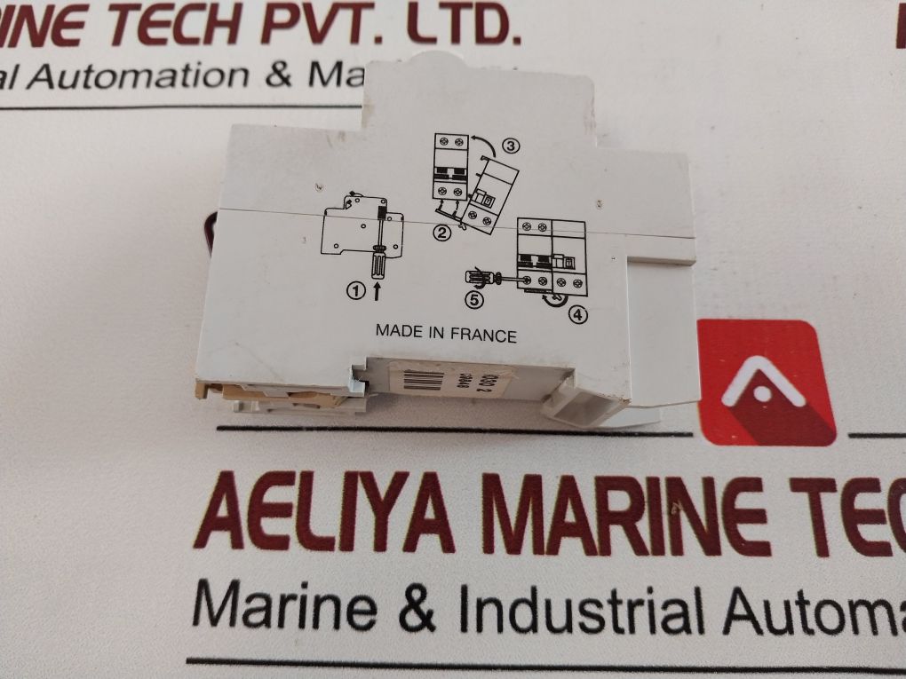 Merlin Gerin 26581 Miniature Circuit Breaker