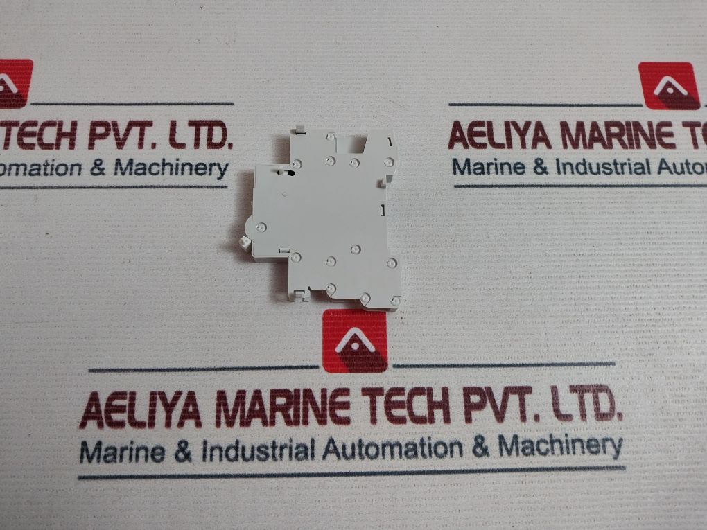 Merlin Gerin 26924 Auxiliary Contact