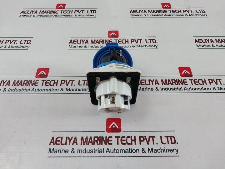 Merlin Gerin 32A-6H/200÷250V~ Plug Ip44 500V Ac