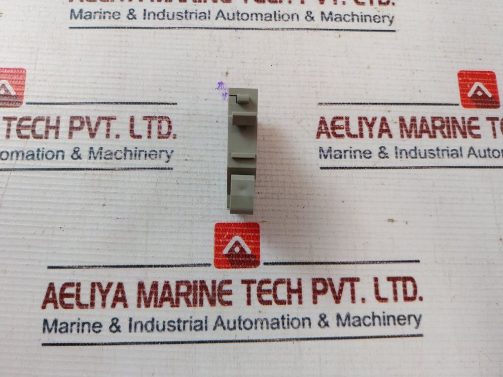 Merlin Gerin 33170 Acb Auxiliary 1 Carriage Switch Circuit Breaker Accessory