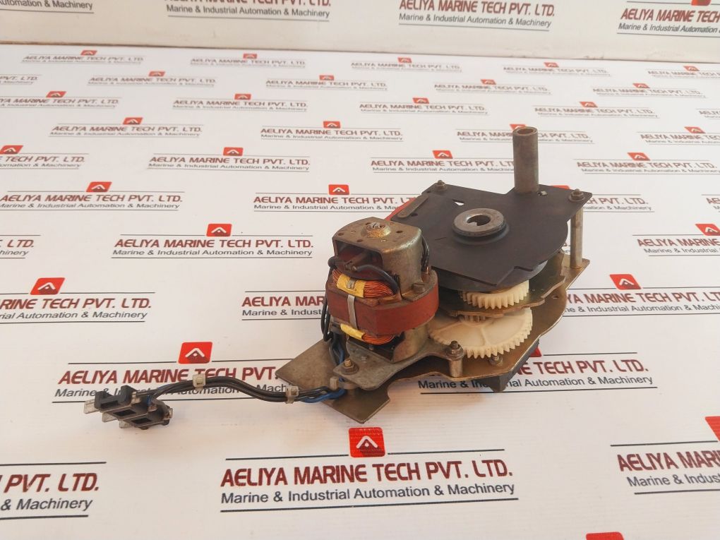 Merlin Gerin 685762 Motor Mechanism Mp Circuit Breaker Accessory 100/127Vac