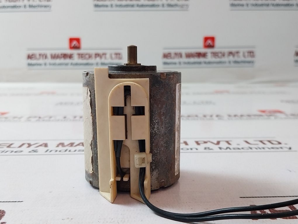 Merlin Gerin 685 654 Closing Release Circuit Breaker 110 27V Ac (50/60Hz)