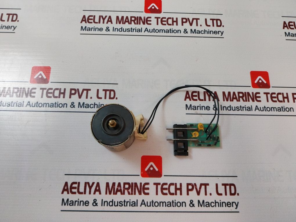 Merlin Gerin 685 654 Masterpact 110127Vac Shunt TripClose Coil
