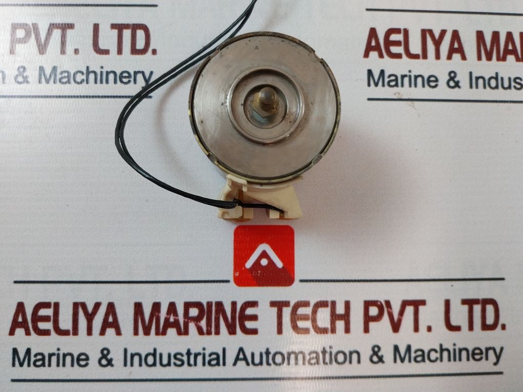 Merlin Gerin 685 654 Mx-a Shunt Trip Xf-e Closing Release