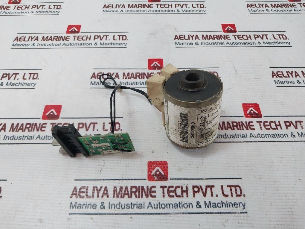 Merlin Gerin 685 658 Xf-e Closing Release Circuit Breaker E103955