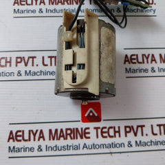 Merlin Gerin 685 661 Xf-e Circuit Breaker Closing Release 440/480 Vac