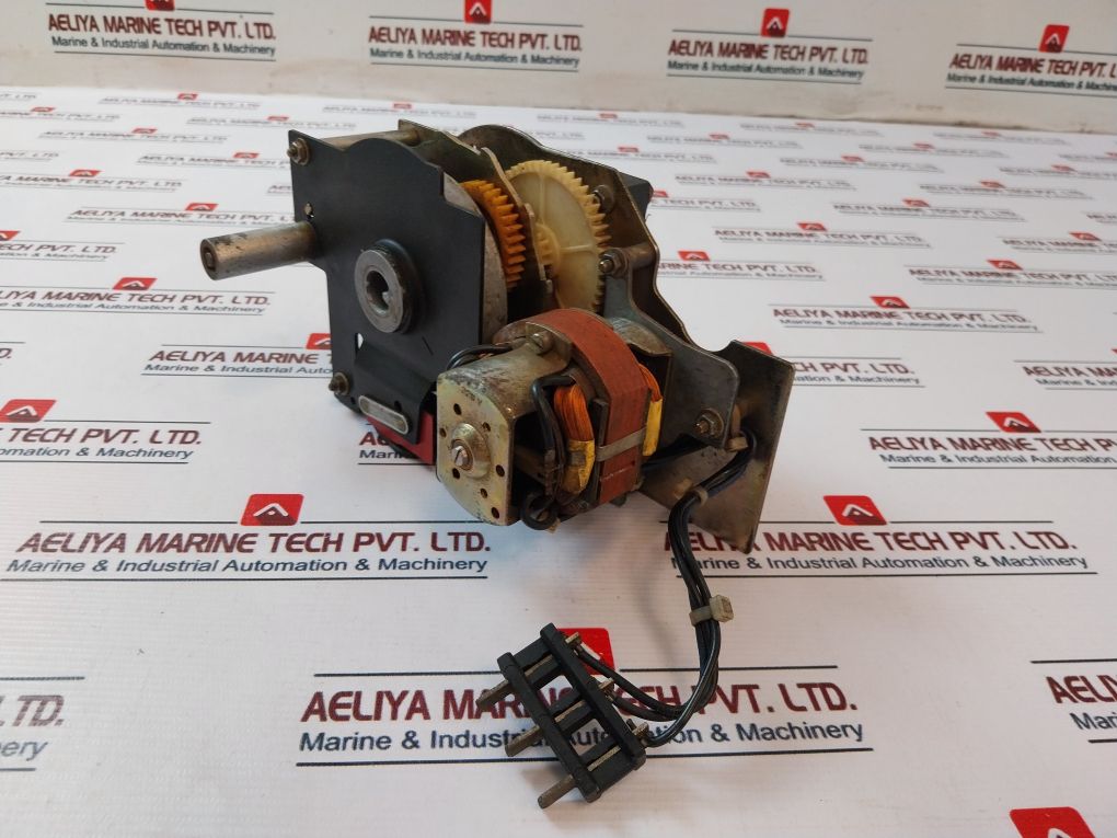 Merlin Gerin 685 763 Mch-m Motor Mechanism Breaker Accessory 50/60Hz