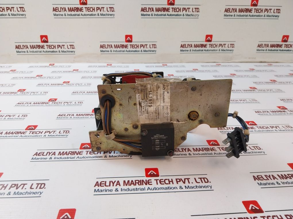 Merlin Gerin 685 763 Mch-m Motor Mechanism Circuit Breaker Accessory 50/60Hz