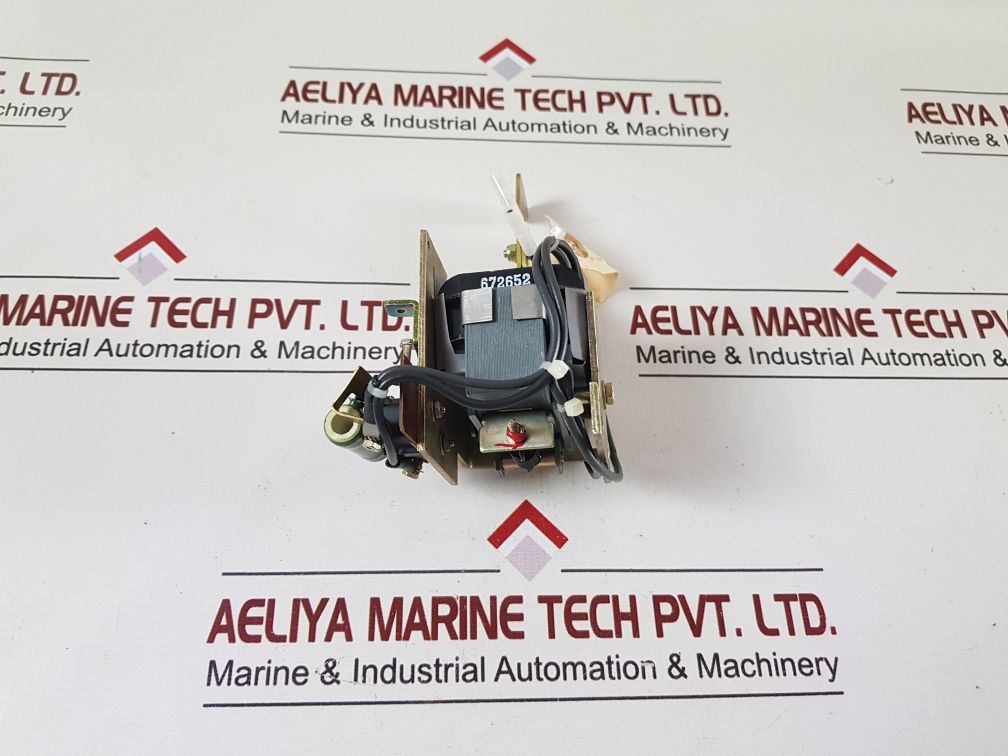 Merlin Gerin 9011063/C1 Undervoltage Release
