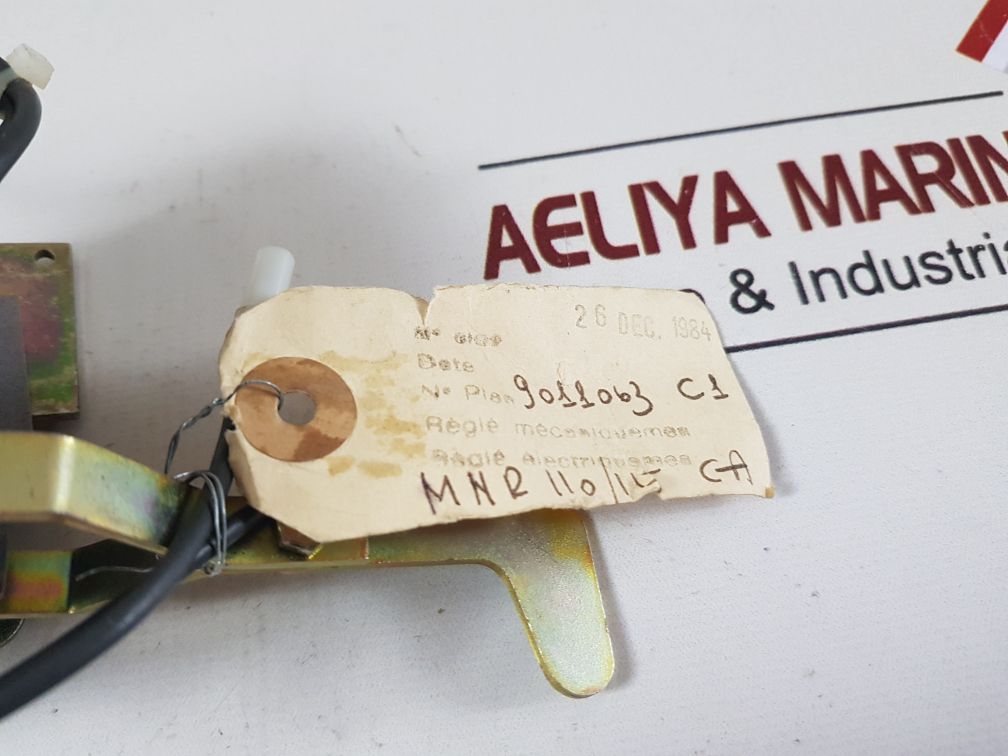 Merlin Gerin 9011063/C1 Undervoltage Release
