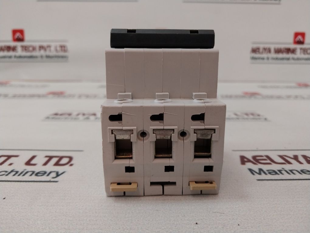 Merlin Gerin C32H 3 Phase Circuit Breaker