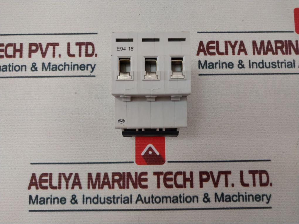 Merlin Gerin C32H 3 Phase Circuit Breaker