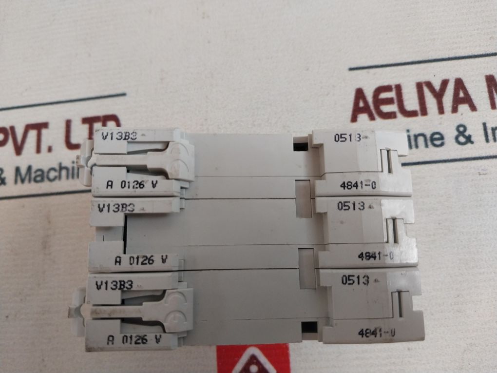 Merlin Gerin Multi 9 C60H Circuit Breaker 400V