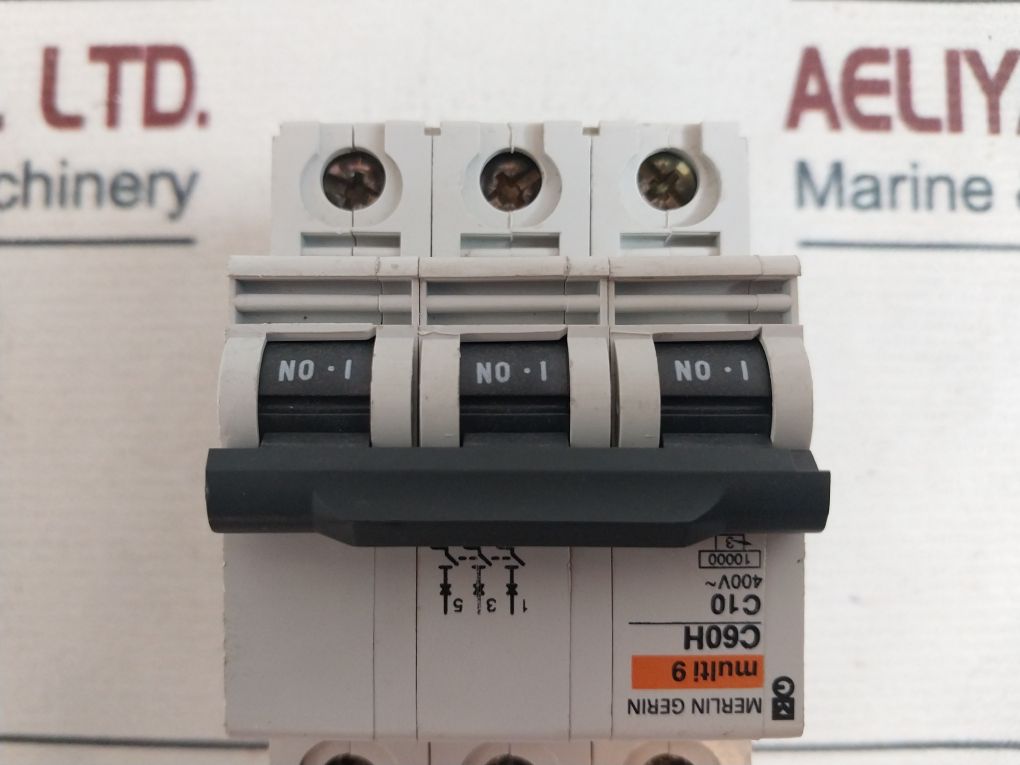 Merlin Gerin Multi 9 C60H Circuit Breaker 400V