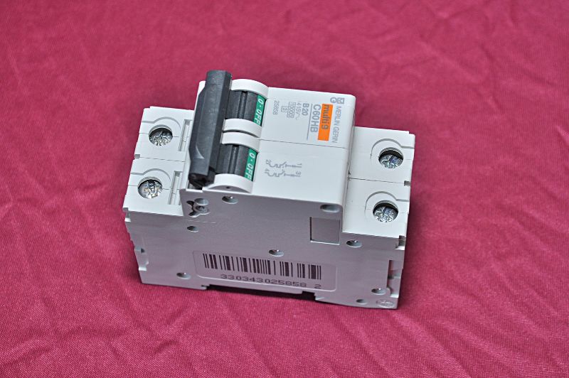 Merlin Gerin C60Hb Circuit Breaker 415V 200-1724
