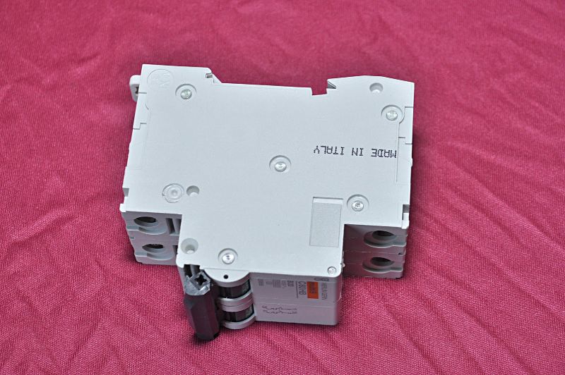 Merlin Gerin C60Hb Circuit Breaker 415V 200-1724