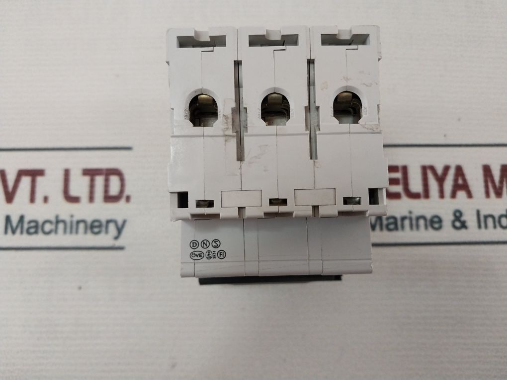 Merlin Gerin C60N Circuit Breaker 400V