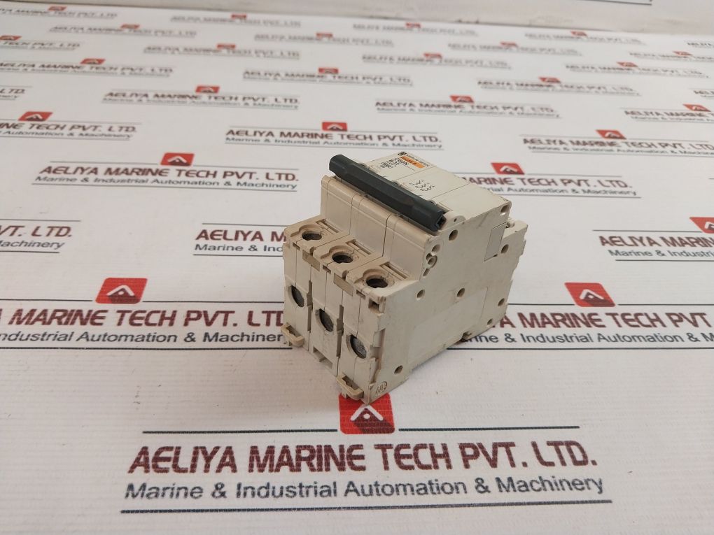 Merlin Gerin C60N B32 3 Pole Circuit Breaker 400V