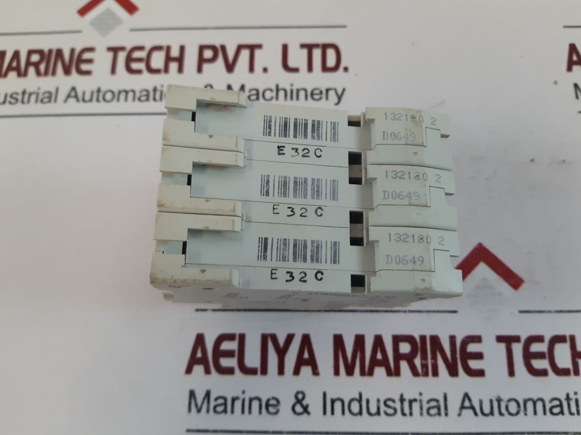 Merlin Gerin Multi9 C60N C32 Circuit Breaker