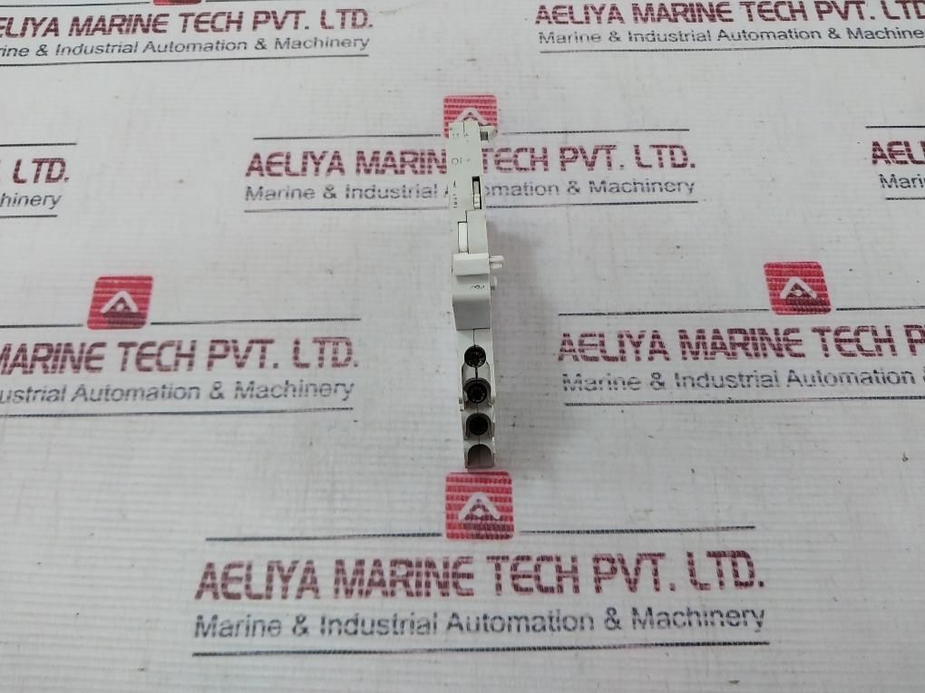 Merlin Gerin Dpn/C60/C120 Auxiliary Contact Switch 415V