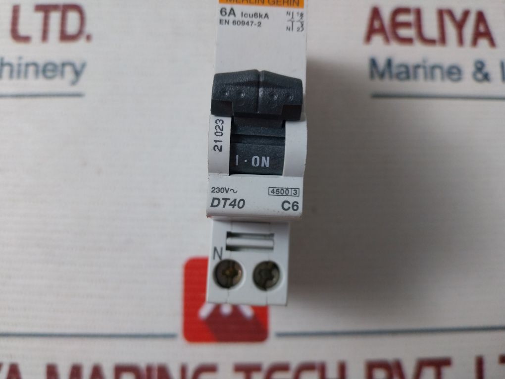 Merlin Gerin Dt40 Circuit Breaker Icu 6Ka