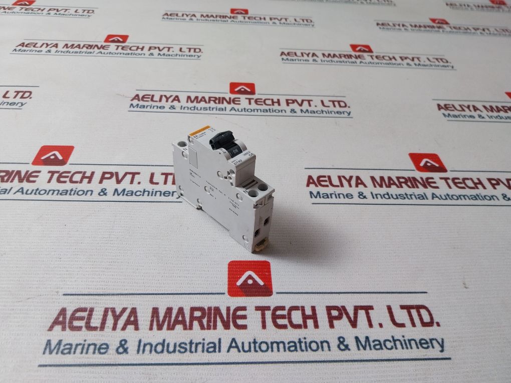 Merlin Gerin Dt40 Circuit Breaker Icu 6Ka