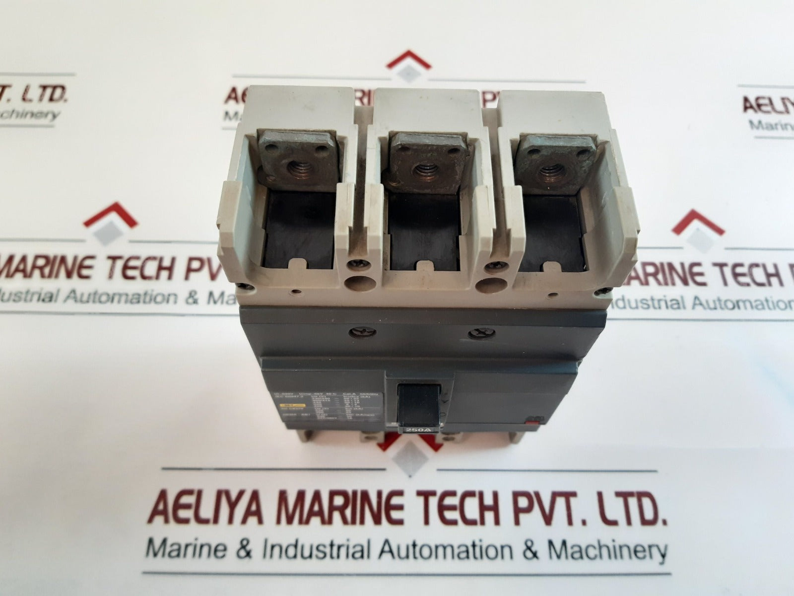 Merlin Gerin Ezc250N Easy Pact 250 Circuit Breaker