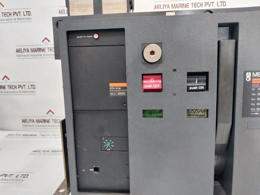 Merlin Gerin Masterpact M08 H1 Air Circuit Breaker Iec 947-2 480/690V 50/60Hz