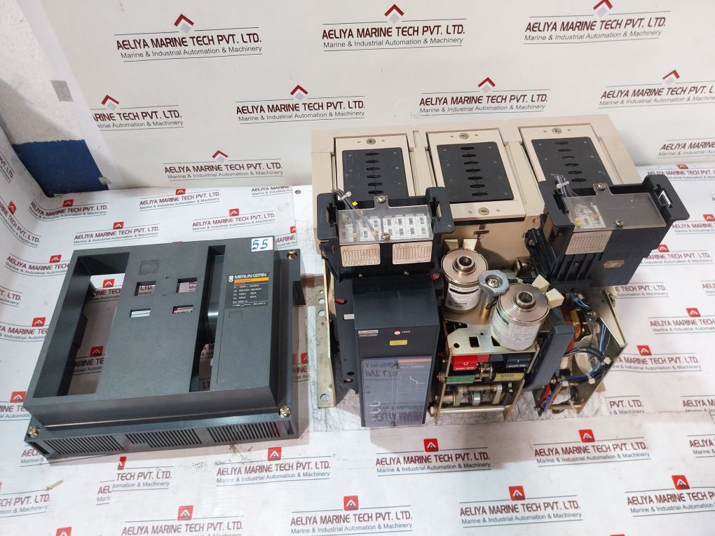Merlin Gerin M16 H2 3Fppf Masterpact High-performance Circuit Breaker 1600A