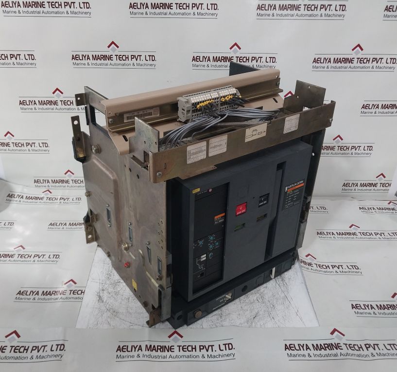 Merlin Gerin M16 N1 Masterpact Circuit Breaker Tf10961000610