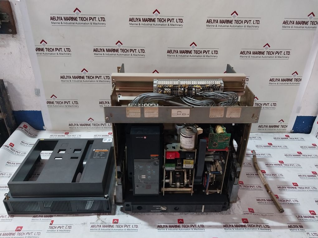 Merlin Gerin Masterpact M16 N1 Circuit Breaker 1600A