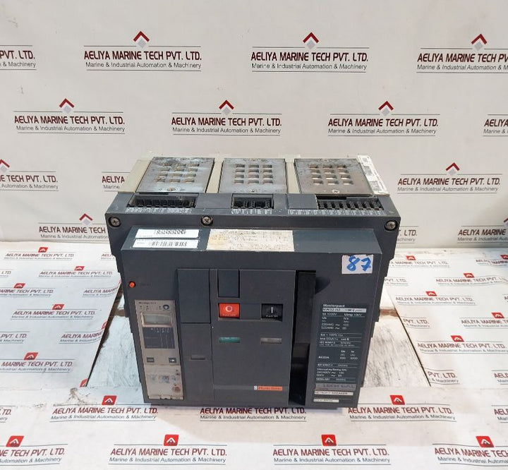 Merlin Gerin Masterpact Nw32H2 Air Circuit Breaker 3200A
