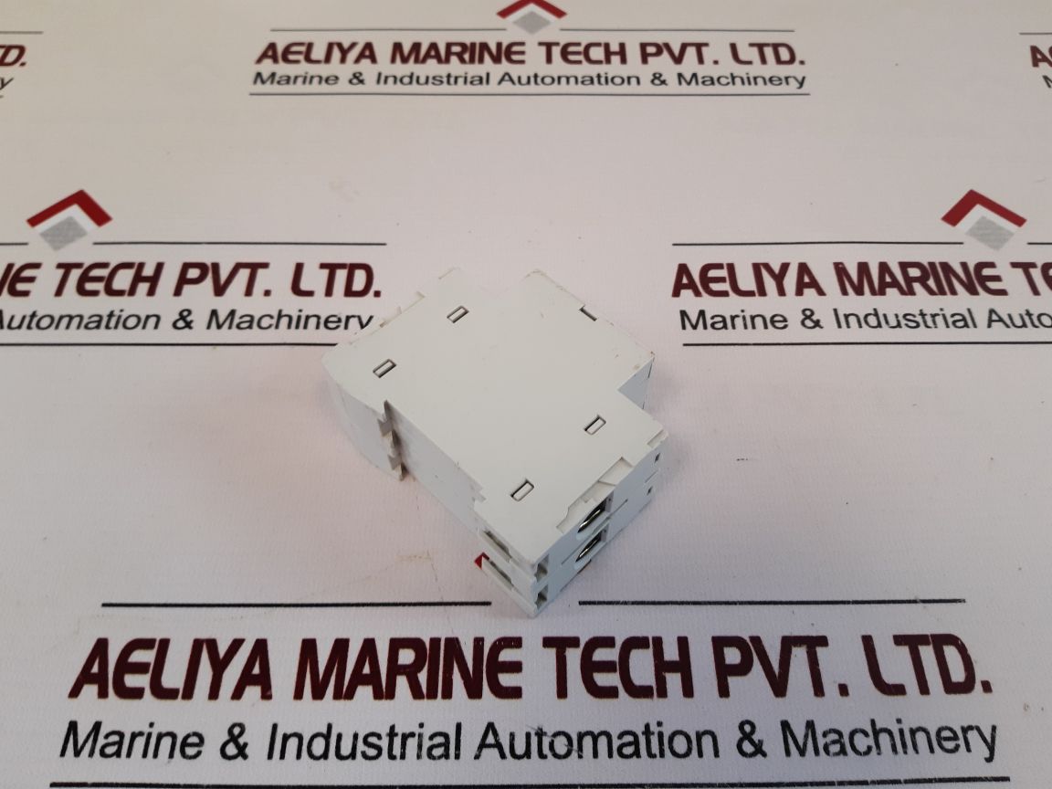 Merlin Gerin Mgtb 1252 Incoming Direct Connection Terminal Block